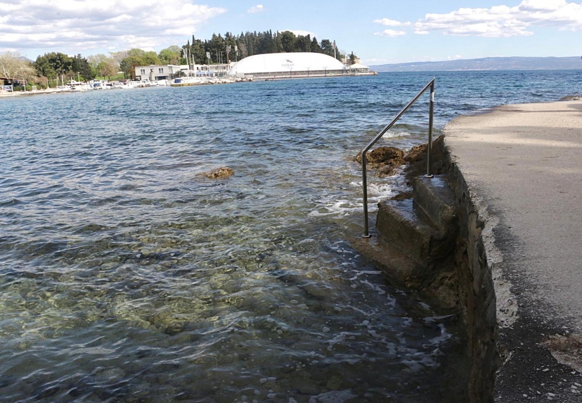 Beachfront Apartment Drazen, With Garden And Parking Σπλιτ Εξωτερικό φωτογραφία