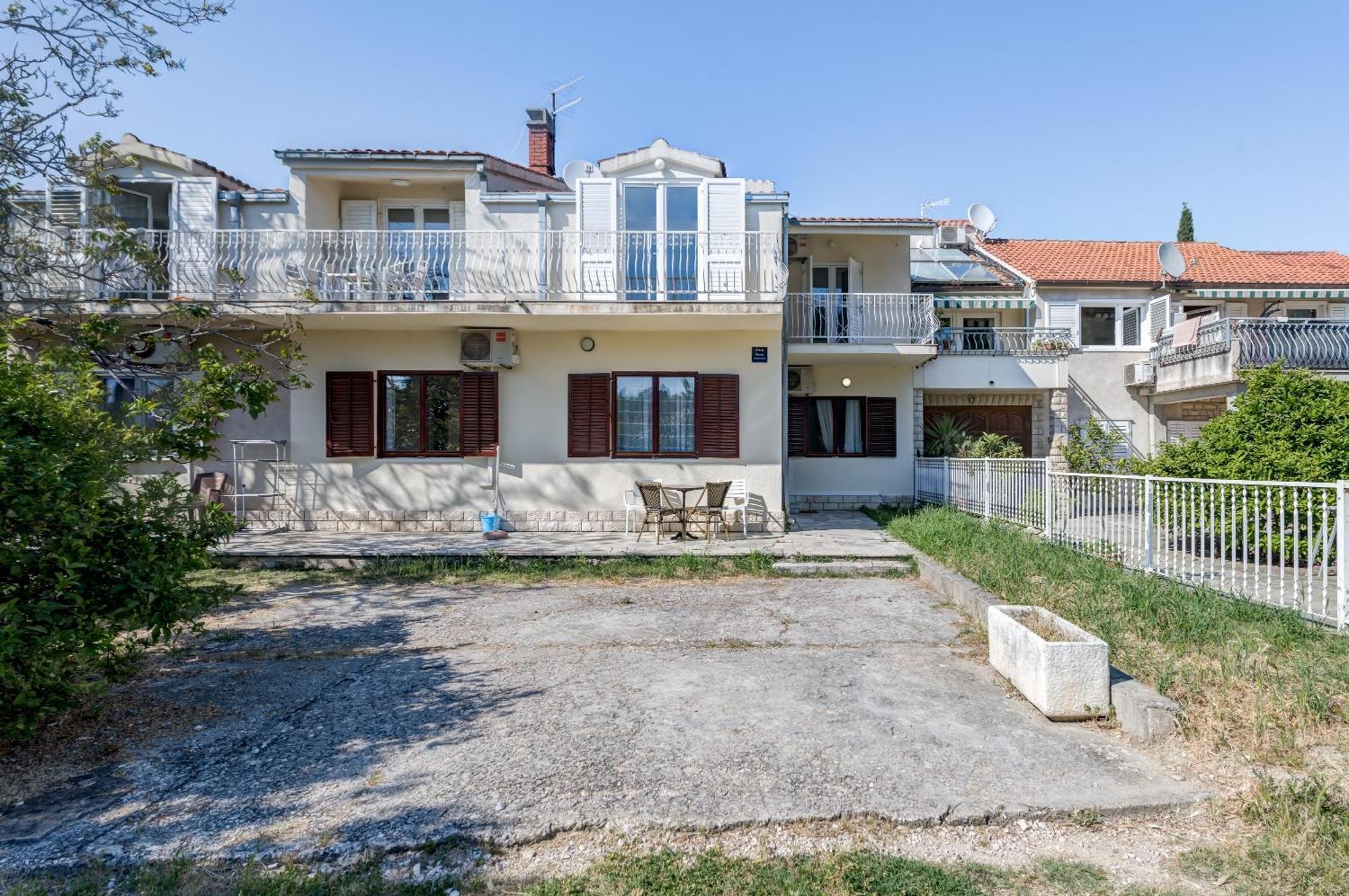 Beachfront Apartment Drazen, With Garden And Parking Σπλιτ Εξωτερικό φωτογραφία