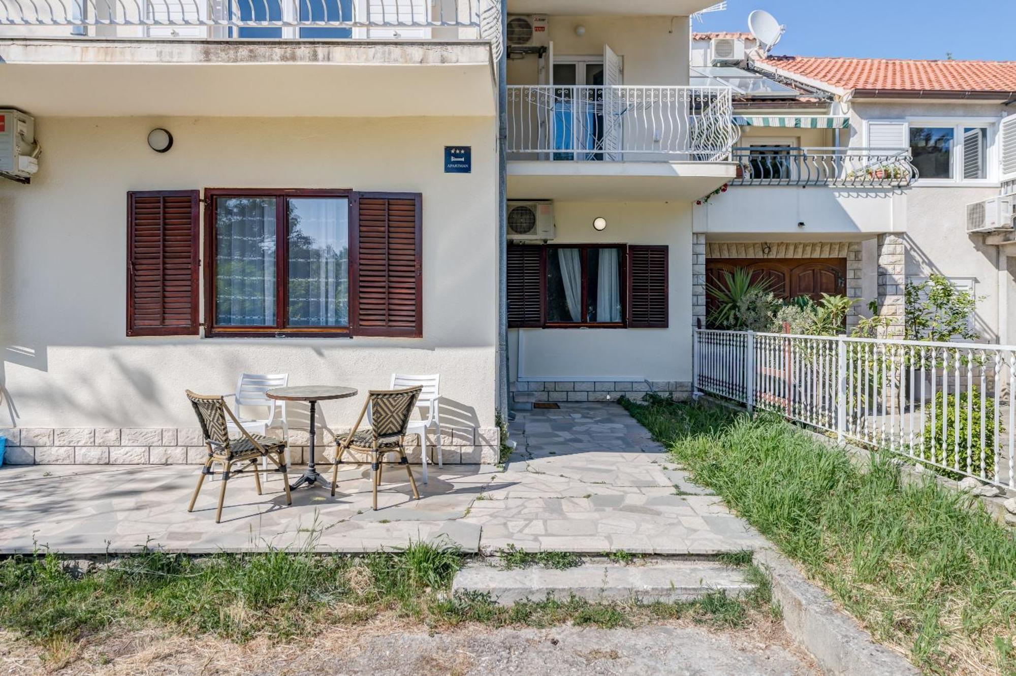 Beachfront Apartment Drazen, With Garden And Parking Σπλιτ Εξωτερικό φωτογραφία